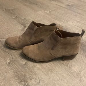 Lucky Brand booties / ankle boots size 6M/36 suede